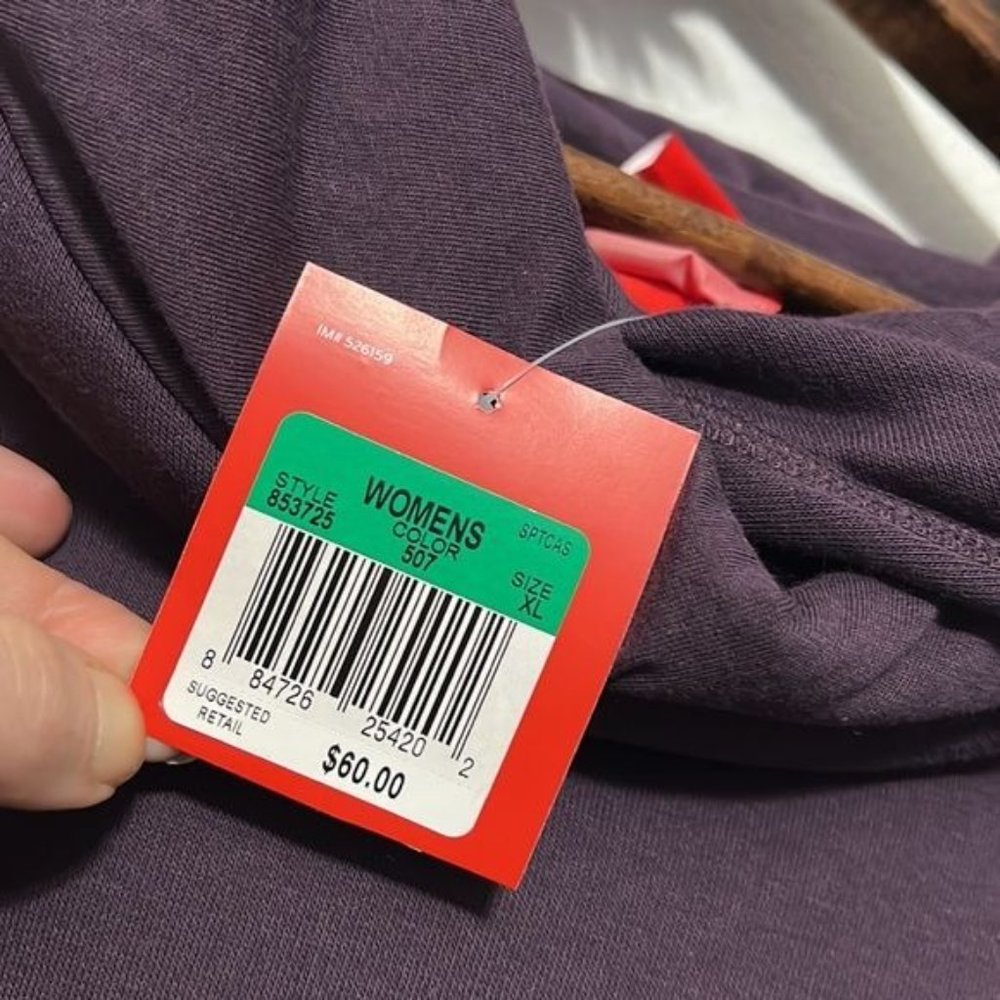 NIKE NEW HOODIE - Picture 2 of 6